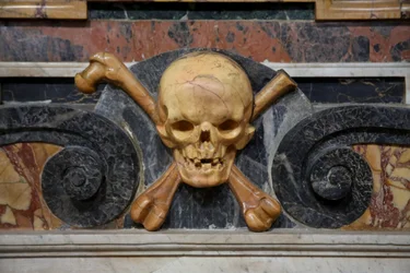 Detalj av ett monument